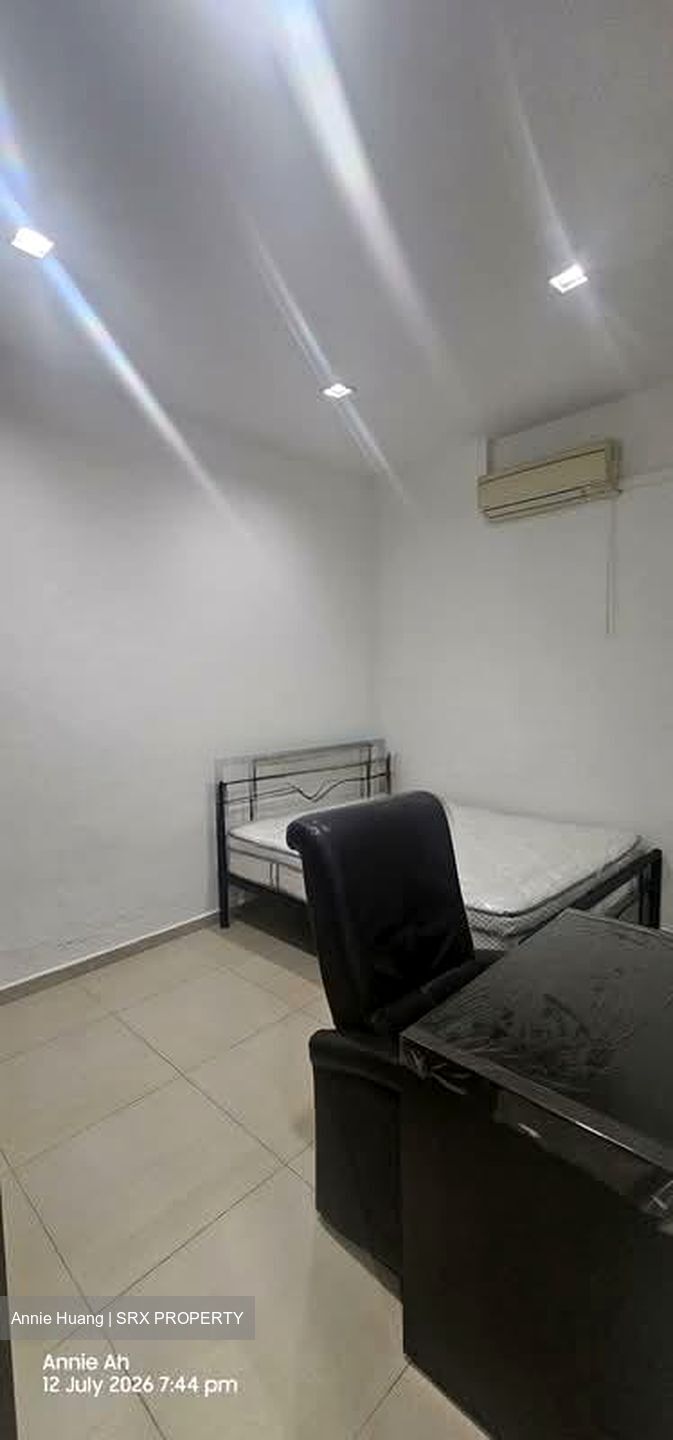 Sembawang Hills Estate (D20), Terrace #598038761